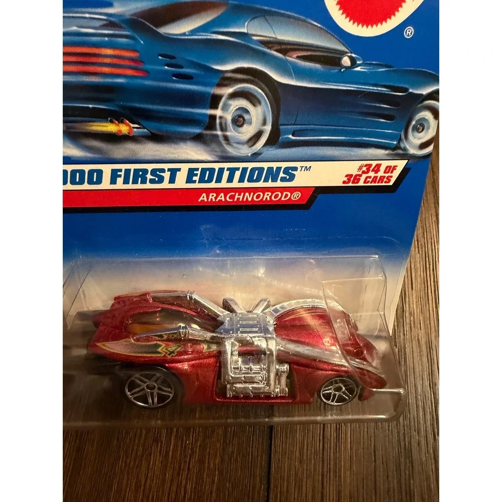 Hot Wheels 2000 First Editions Arachnorod Red Diecast Car 34/36 24398 NIP